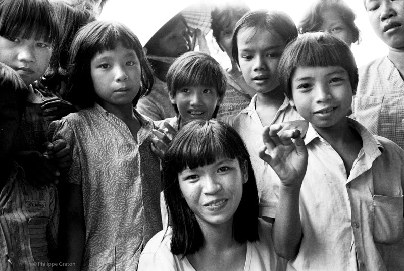 Trang-Daï and friends, Saigon, 1988.
